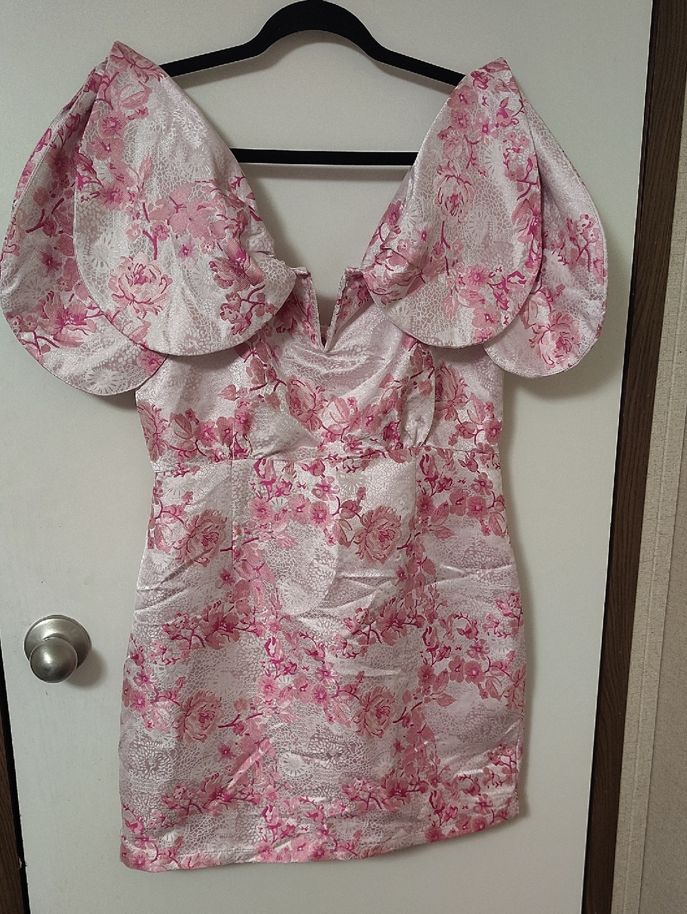 PrettyLittleThing Pink Floral Jacquard Mini Dress